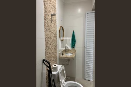 Casa para alugar com 116m², 2 quartos e 2 vagas Casa para alugar com 116m², 2 quartos e 2 vagasBanheiro 1