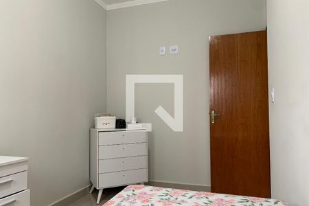 Casa para alugar com 116m², 2 quartos e 2 vagas Casa para alugar com 116m², 2 quartos e 2 vagasQuarto 1
