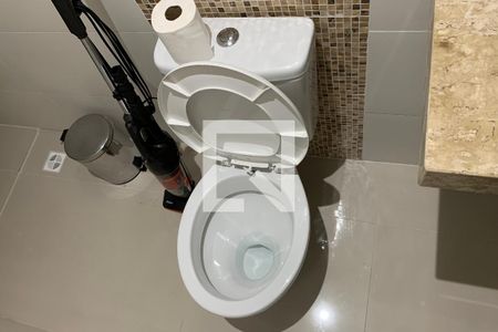 Casa para alugar com 116m², 2 quartos e 2 vagas Casa para alugar com 116m², 2 quartos e 2 vagasBanheiro 1