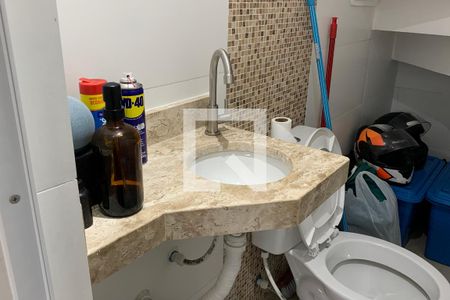 Casa para alugar com 116m², 2 quartos e 2 vagas Casa para alugar com 116m², 2 quartos e 2 vagasLavabo de Serviço