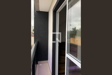 Casa para alugar com 116m², 2 quartos e 2 vagas Casa para alugar com 116m², 2 quartos e 2 vagasSacada Sala