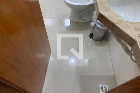Casa para alugar com 116m², 2 quartos e 2 vagas Casa para alugar com 116m², 2 quartos e 2 vagasBanheiro 2. (Segundo Andar)