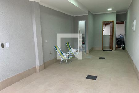 Casa para alugar com 116m², 2 quartos e 2 vagas Casa para alugar com 116m², 2 quartos e 2 vagasGaragem/Quintal