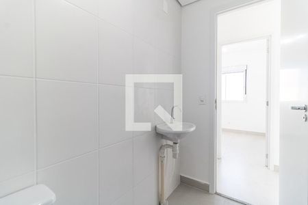 Apartamento à venda com 35m², 2 quartos e sem vaga Apartamento à venda com 35m², 2 quartos e sem vagaBanheiro