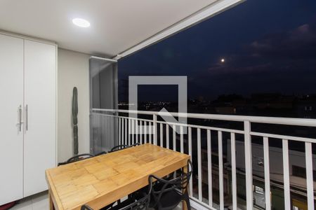 Apartamento à venda com 64m², 2 quartos e 1 vaga Apartamento à venda com 64m², 2 quartos e 1 vagavaranda