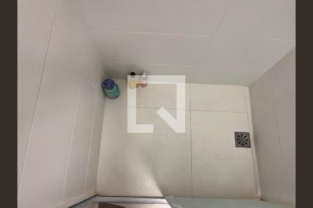 Apartamento à venda com 79m², 2 quartos e 2 vagasBanheiro 1