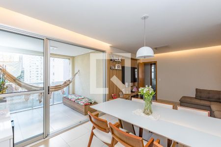 Sala de apartamento para alugar com 3 quartos, 94m² em Vila da Serra, Nova Lima