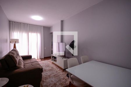Sala  de apartamento à venda com 2 quartos, 65m² em Vila Gumercindo, São Paulo