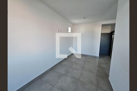 Sala de kitnet/studio para alugar com 1 quarto, 24m² em Jardim Márcia, Suzano