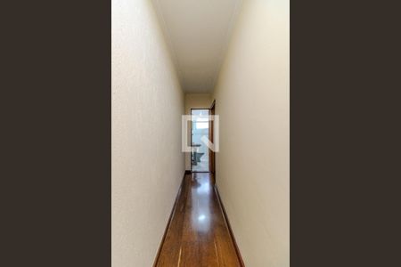 Casa de condomínio à venda com 135m², 3 quartos e 2 vagasCorredor 