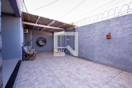 Casa para alugar com 237m², 5 quartos e 2 vagas Casa para alugar com 237m², 5 quartos e 2 vagasQuintal