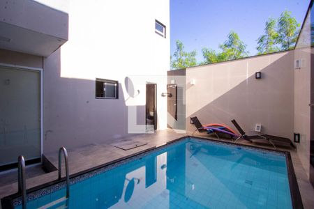 Casa para alugar com 237m², 5 quartos e 2 vagas Casa para alugar com 237m², 5 quartos e 2 vagasPiscina
