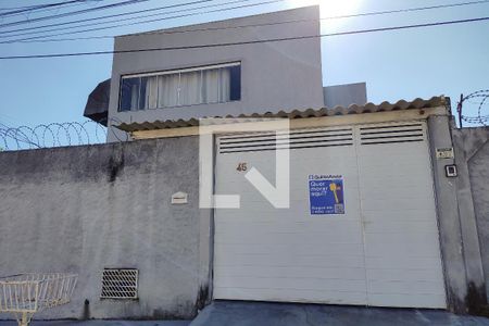 Casa para alugar com 237m², 5 quartos e 2 vagas Casa para alugar com 237m², 5 quartos e 2 vagasFachada