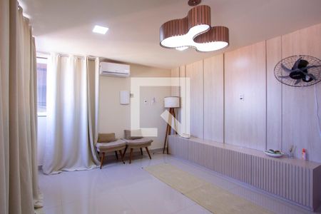 Casa para alugar com 237m², 5 quartos e 2 vagas Casa para alugar com 237m², 5 quartos e 2 vagasSala 2