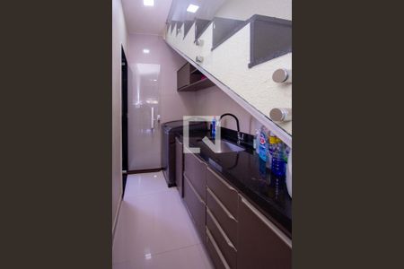 Casa para alugar com 237m², 5 quartos e 2 vagas Casa para alugar com 237m², 5 quartos e 2 vagasÁrea de Serviço