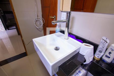 Casa para alugar com 237m², 5 quartos e 2 vagas Casa para alugar com 237m², 5 quartos e 2 vagasBanheiro social e da suíte 2