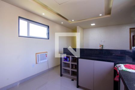 Casa para alugar com 237m², 5 quartos e 2 vagas Casa para alugar com 237m², 5 quartos e 2 vagasCozinha 2