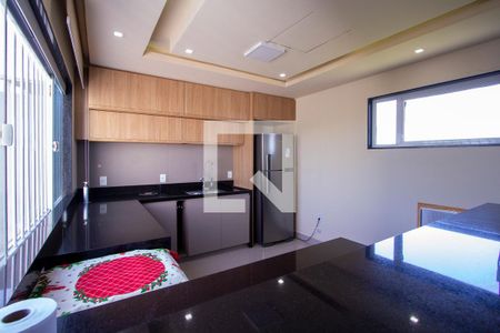 Casa para alugar com 237m², 5 quartos e 2 vagas Casa para alugar com 237m², 5 quartos e 2 vagasCozinha 2