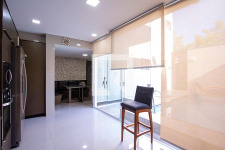 Casa para alugar com 237m², 5 quartos e 2 vagas Casa para alugar com 237m², 5 quartos e 2 vagasCozinha 1