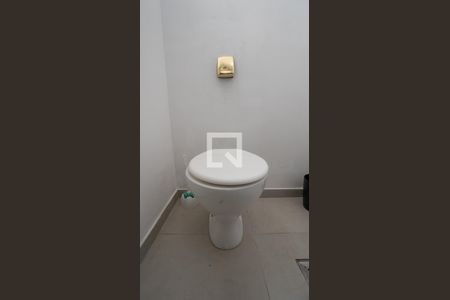 Apartamento à venda com 130m², 4 quartos e sem vaga Apartamento à venda com 130m², 4 quartos e sem vagaBanheiro