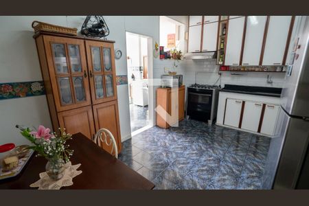 Apartamento à venda com 130m², 4 quartos e sem vaga Apartamento à venda com 130m², 4 quartos e sem vagaCozinha