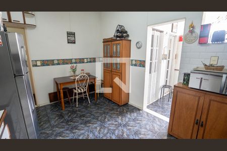 Apartamento à venda com 130m², 4 quartos e sem vaga Apartamento à venda com 130m², 4 quartos e sem vagaCozinha