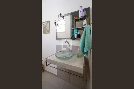 Apartamento à venda com 130m², 4 quartos e sem vaga Apartamento à venda com 130m², 4 quartos e sem vagaBanheiro