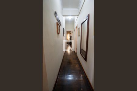 Corredor de apartamento à venda com 4 quartos, 130m² em Icaraí, Niterói