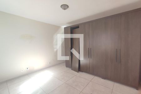 Quarto 1 de apartamento para alugar com 2 quartos, 63m² em Taquara, Rio de Janeiro