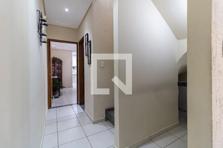 Corredor de casa à venda com 3 quartos, 280m² em Vila Moinho Velho, São Paulo