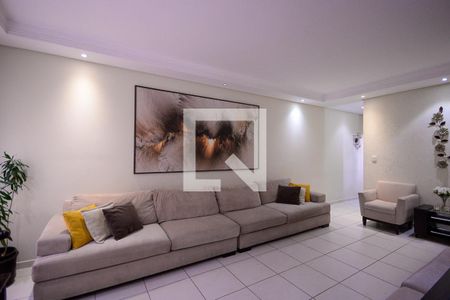 Sala de casa à venda com 3 quartos, 280m² em Vila Moinho Velho, São Paulo