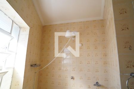 Banheiro de casa para alugar com 1 quarto, 56m² em Vila Mangalot, São Paulo
