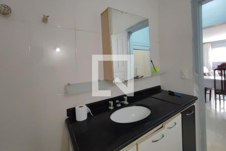 Casa para alugar com 180m², 5 quartos e 4 vagasBanheiro Social