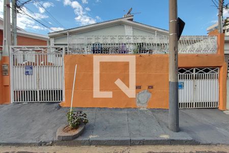 Casa para alugar com 180m², 5 quartos e 4 vagasFachada