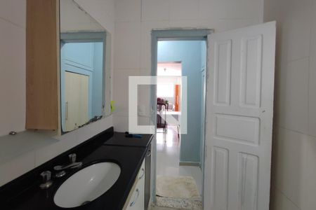 Casa para alugar com 180m², 5 quartos e 4 vagasBanheiro Social