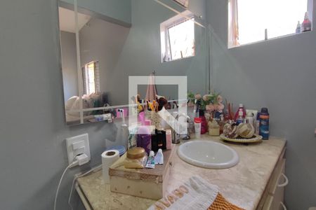 Casa para alugar com 180m², 5 quartos e 4 vagasBanheiro da Suíte