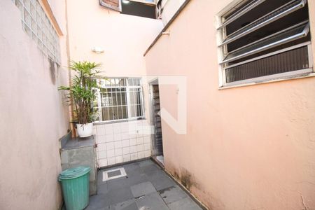 Casa de condomínio à venda com 120m², 3 quartos e 1 vagaÁrea externa