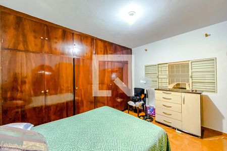 Quarto 1 de casa à venda com 4 quartos, 300m² em Vila Invernada, São Paulo