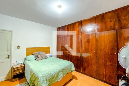 Quarto 1 de casa à venda com 4 quartos, 300m² em Vila Invernada, São Paulo