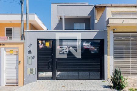 Fachada de casa à venda com 4 quartos, 180m² em Parque da Lapa, São Paulo