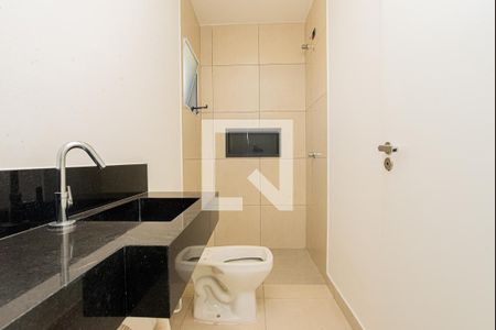 Casa à venda com 180m², 4 quartos e 2 vagasBanheiro 1