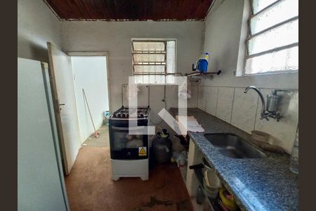 Casa à venda com 180m², 3 quartos e 1 vaga Casa à venda com 180m², 3 quartos e 1 vagaCozinha