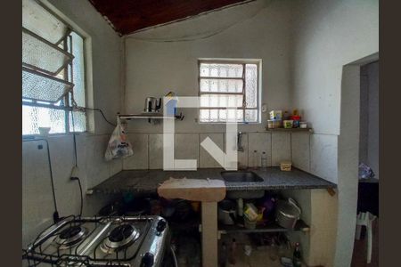 Casa à venda com 180m², 3 quartos e 1 vaga Casa à venda com 180m², 3 quartos e 1 vagaCozinha