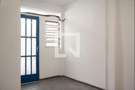 Casa de condomínio para alugar com 25m², 1 quarto e sem vaga Casa de condomínio para alugar com 25m², 1 quarto e sem vagaÁrea de Serviço