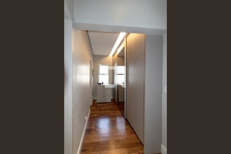 Quarto 1 de casa à venda com 3 quartos, 400m² em Vila Olímpia, São Paulo