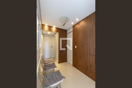 Casa à venda com 400m², 3 quartos e 2 vagasEdícula