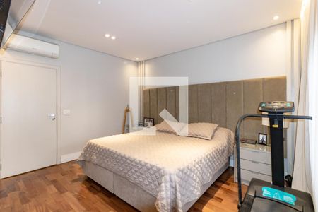 Quarto 1 de casa à venda com 3 quartos, 400m² em Vila Olímpia, São Paulo