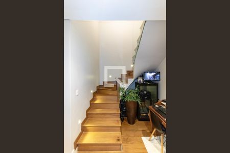 Escada de casa à venda com 3 quartos, 400m² em Vila Olímpia, São Paulo