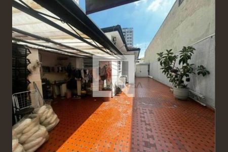 Foto 01 de casa à venda com 3 quartos, 298m² em Cambuci, São Paulo