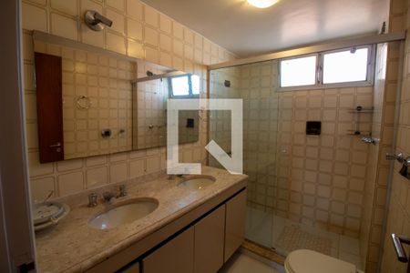 Banheiro de apartamento à venda com 3 quartos, 277m² em Campo Belo, São Paulo